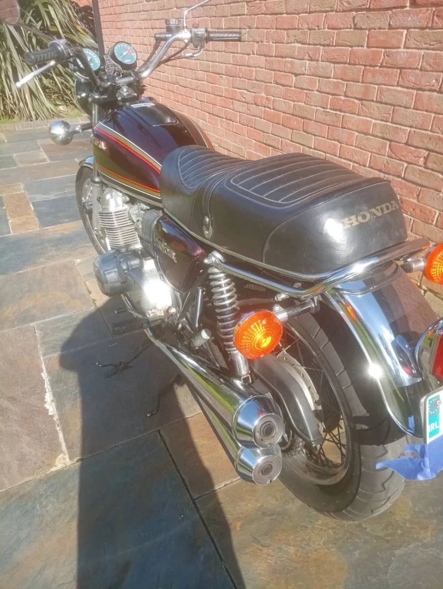 Motorcycle - Image 4