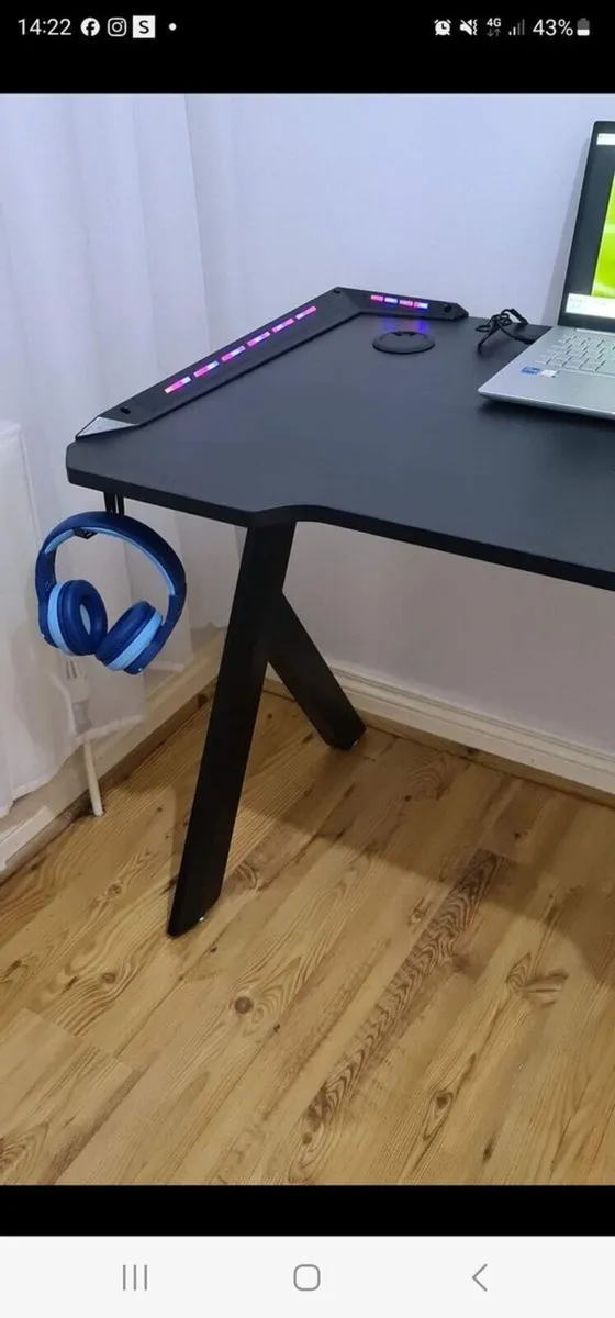 Gaming desk - Image 2