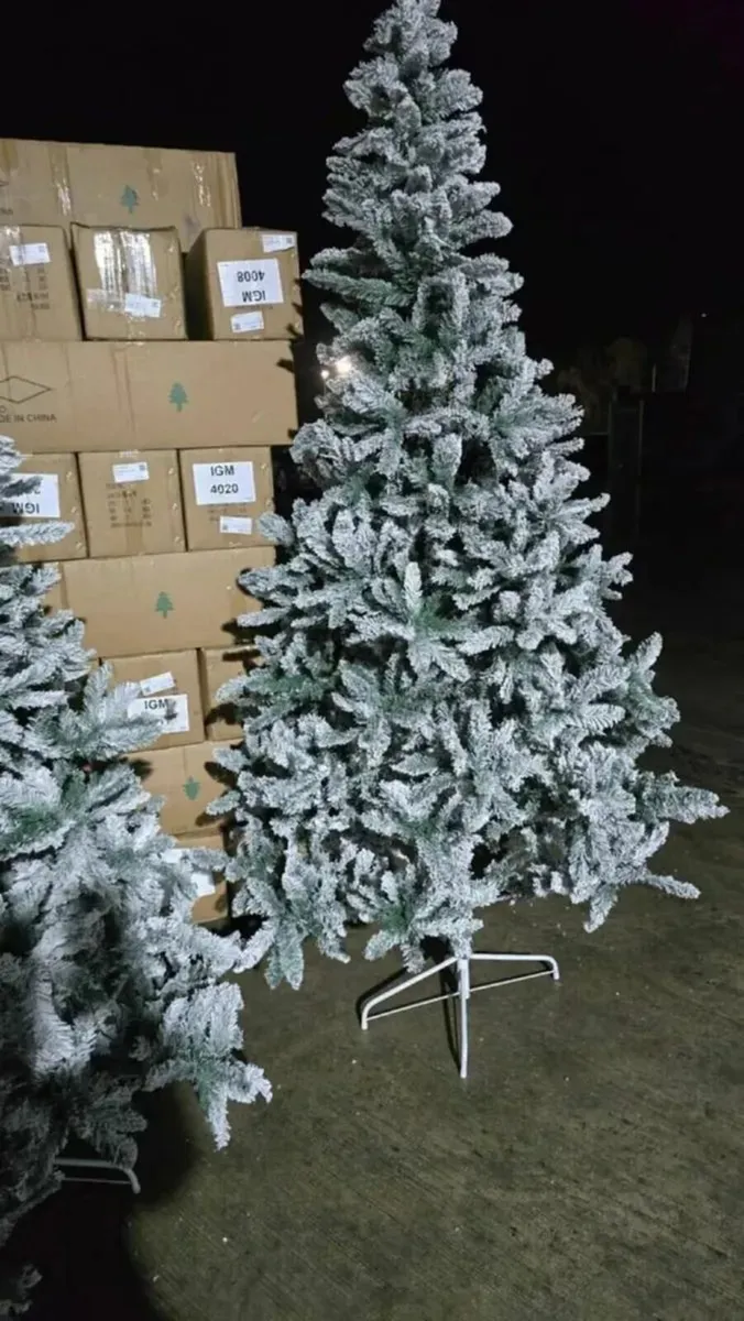 Christmas Tree white 8ft brand new - Image 1