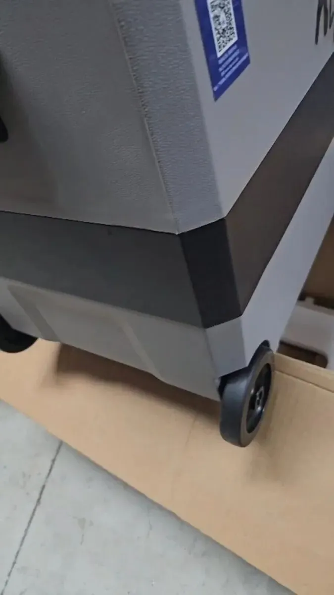 Car freezer Alpicool Car Fridge Freezer 50L New - Image 4