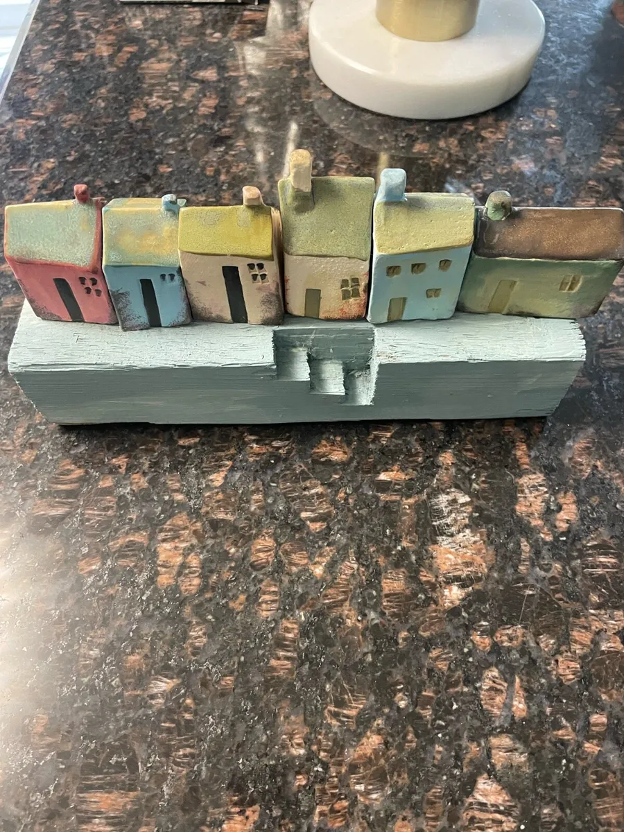 Ceramic houses - Image 1