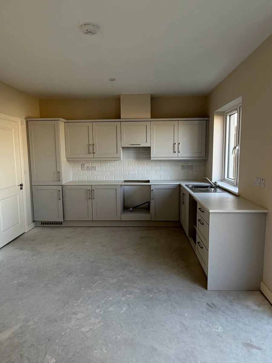 Brand new kitchen - Image 1