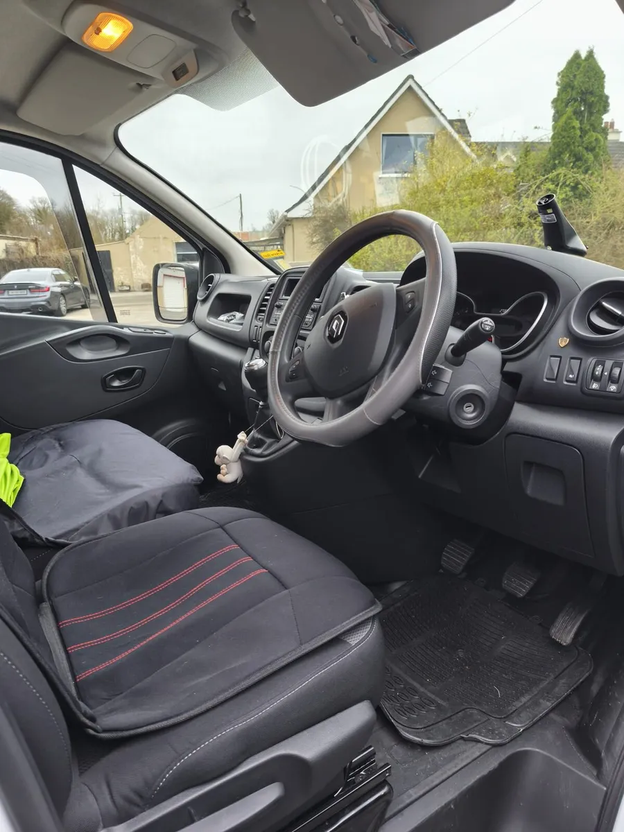 Renault Trafic 2.0 DCi 120 Business 2021 - Image 3