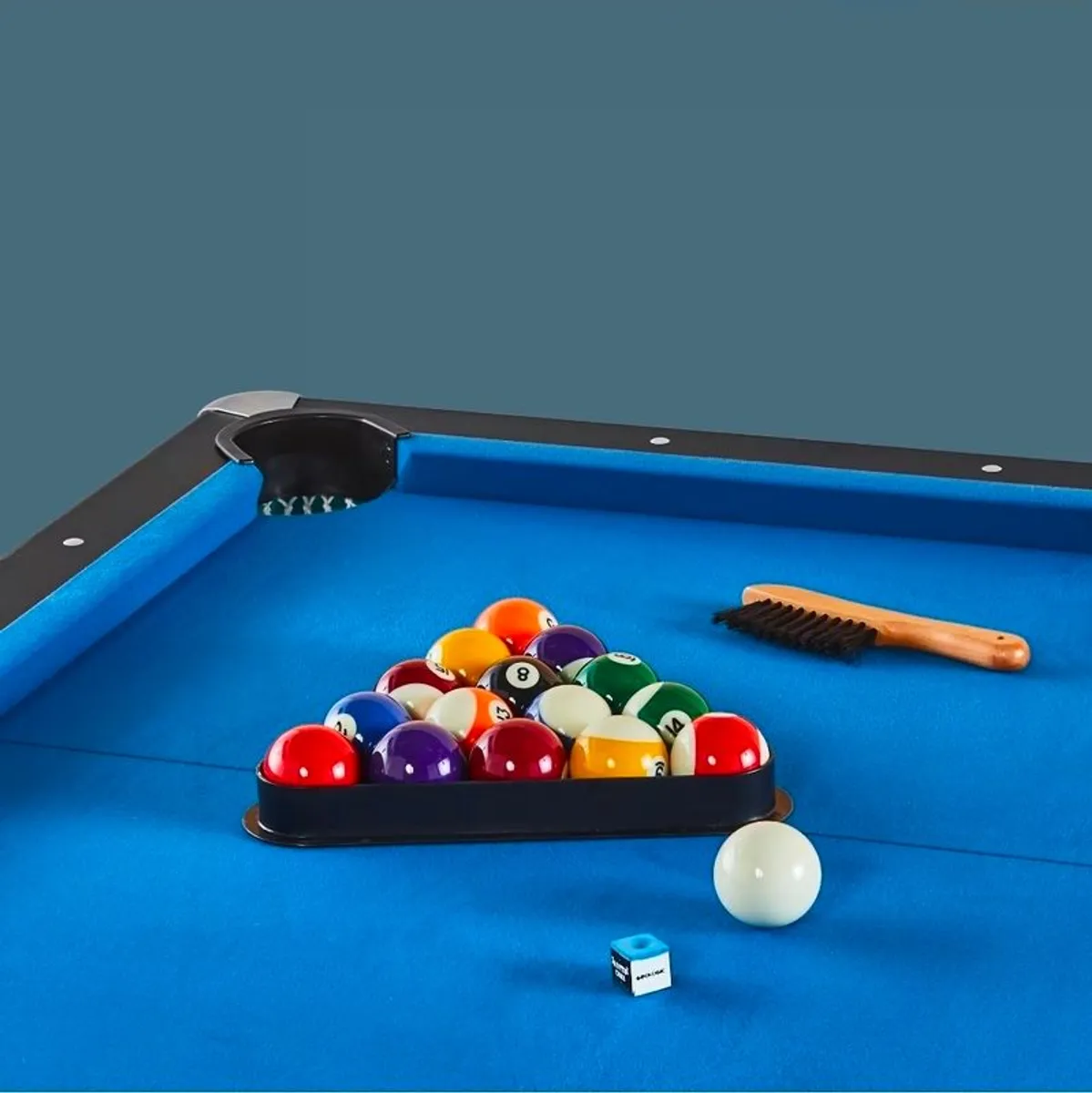 7 ft pool table - Image 2