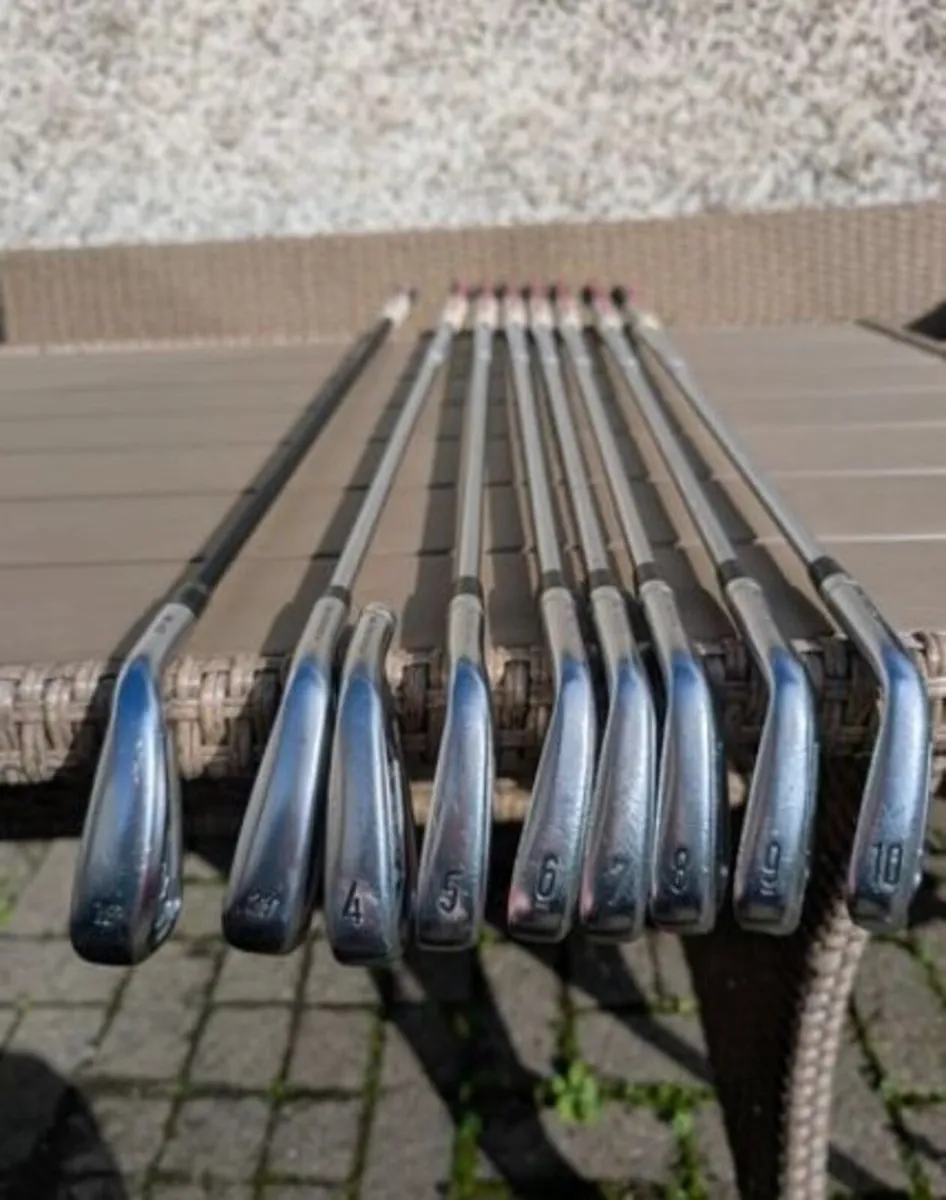 Callaway Apex CB 24 Irons + 2 Iron (X-Stiff) - Image 1