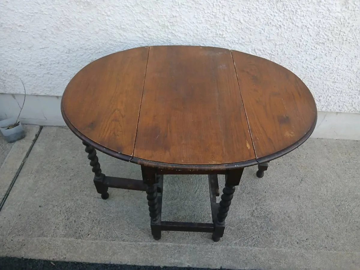 Early 20th Century Oak Drop Leaf Table - Image 2
