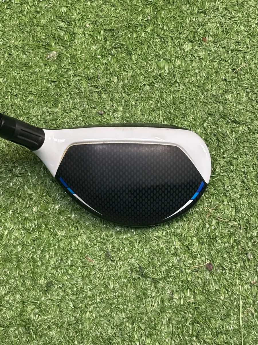 TaylorMade SIM2 Max RH 4 Hybrid (22°) – €100 - Image 4