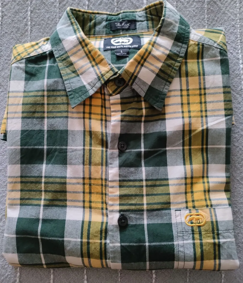 Marc Ecko Unltd S/S shirt L - Image 1