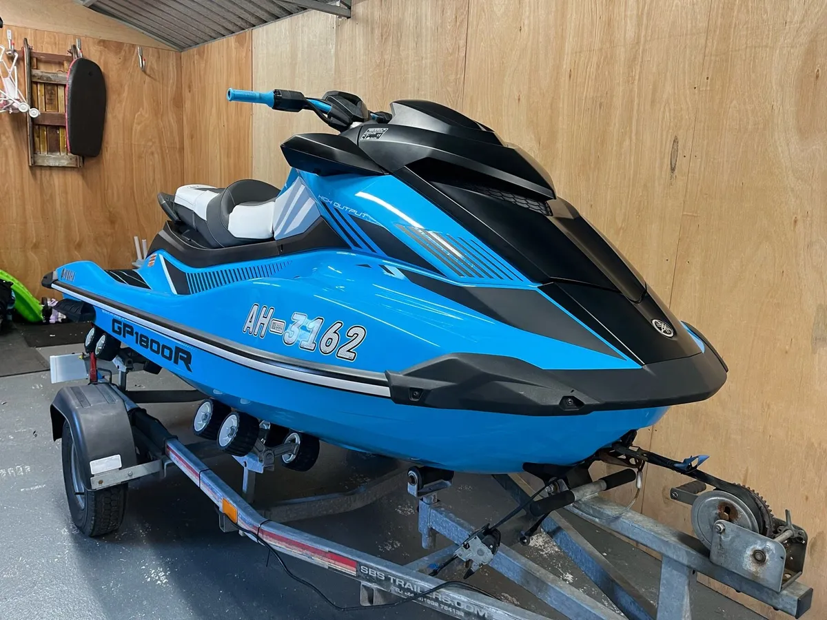2022 Yamaha Gp1800R Ho Jet ski - Image 2