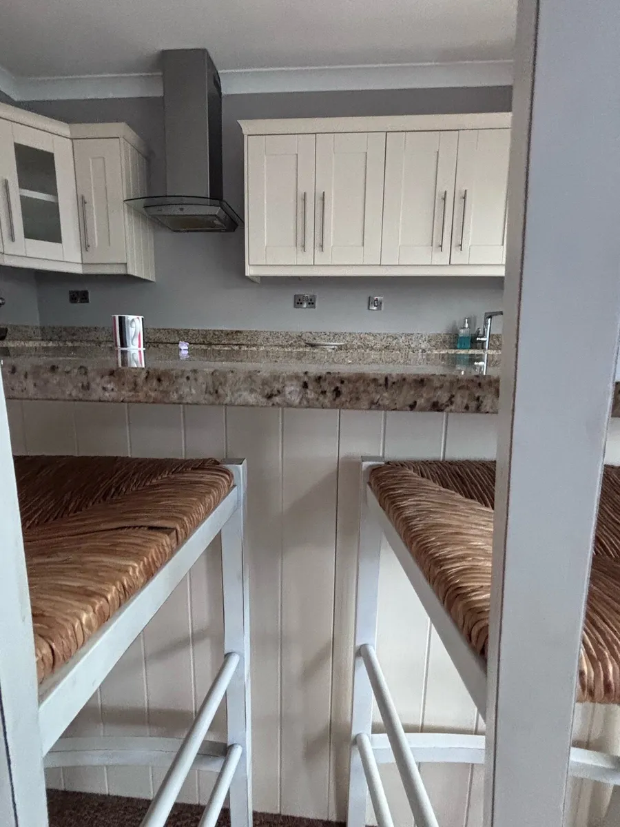 Full kitchen 3m x 3.5m - Image 3