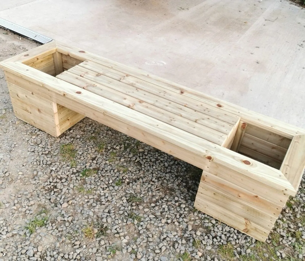 Garden furniture - Image 1