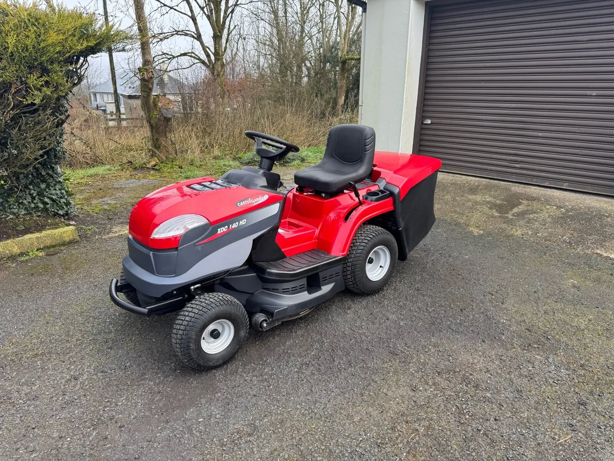 Ride on mower - Image 1