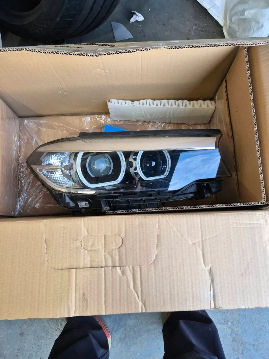 Bmw 5 series headlight