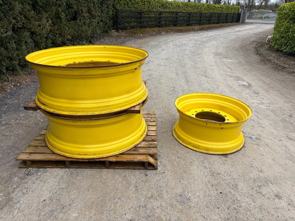 John deere rowcrop rims to suit 7R and 8R - Image 1