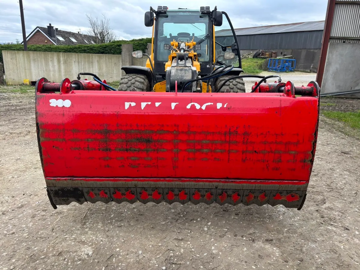 REDROCK SEAR GRAB - Image 1