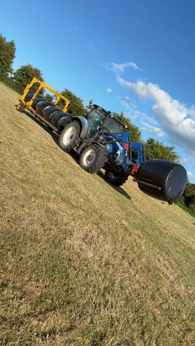 Grays Hydraulic Bale trailer - Image 2