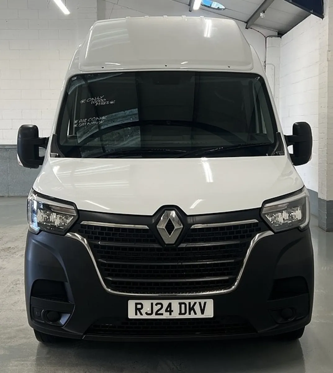 2024 Renault Master High Roof Panel Van - Image 1