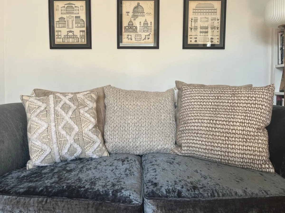 Tetrad sofa - Image 3