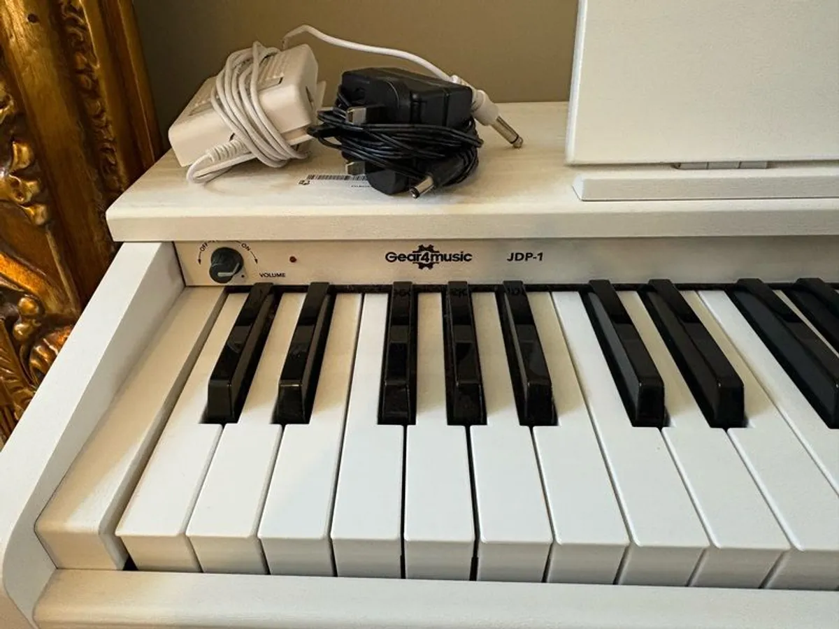 Junior digital piano - Image 2