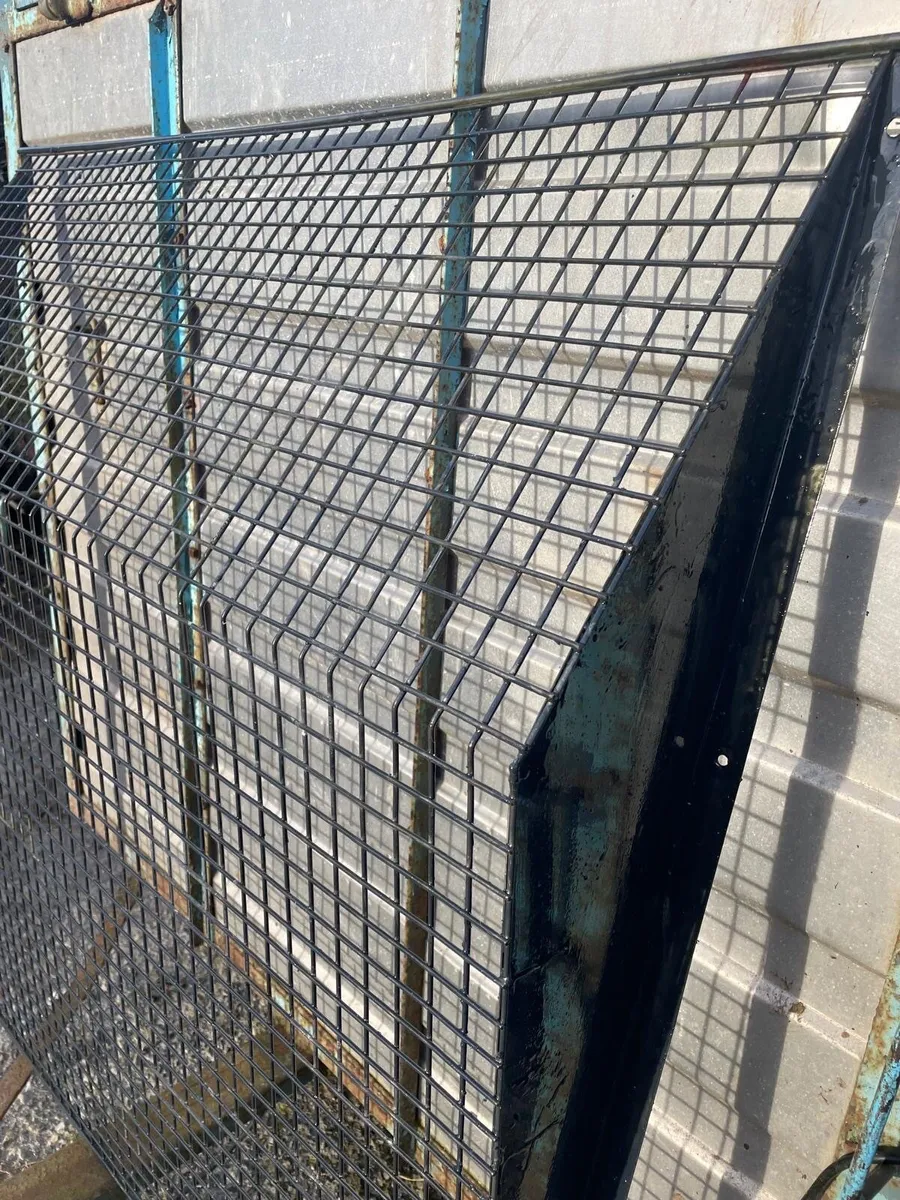 Porta Cabin Window Security Mesh - Image 3