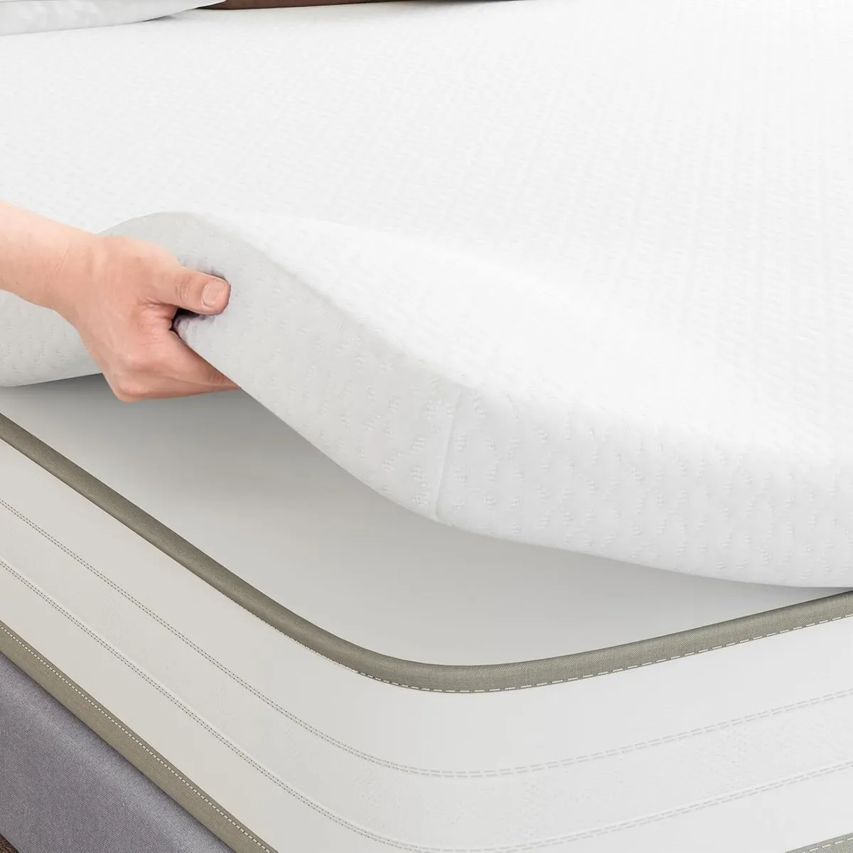 Frideko Memory Foam Mattress Topper - 5cm Thick - Image 1
