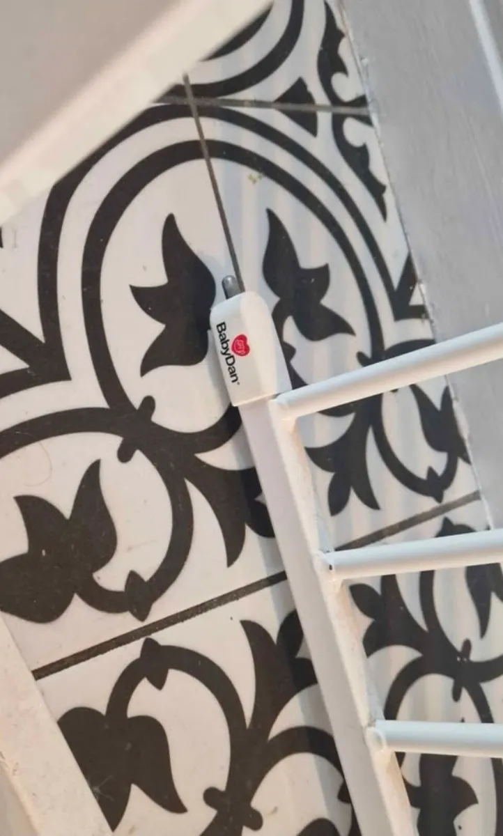 Babydan stair gate - Image 2