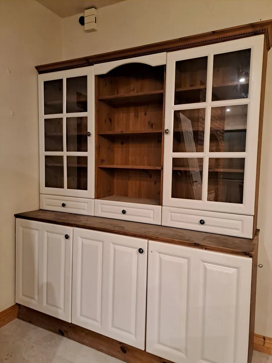 Kitchen dresser - Image 1