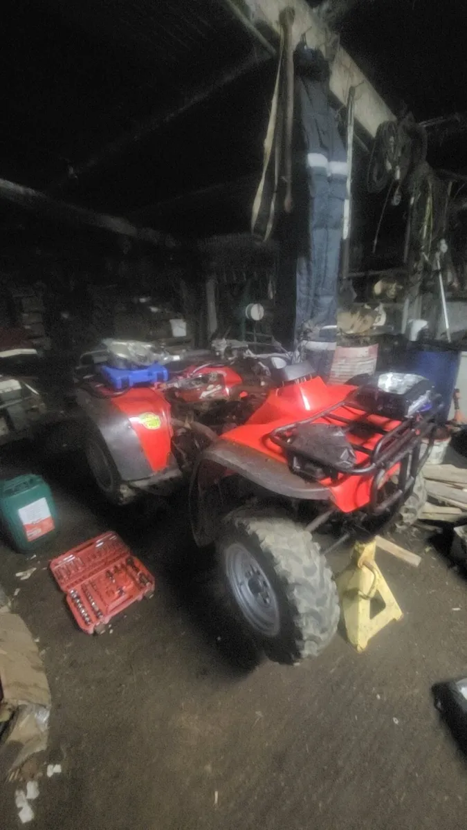 Honda 300 big red - Image 3