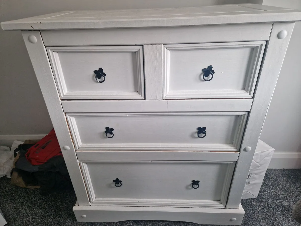 Chest of drawers - Image 1