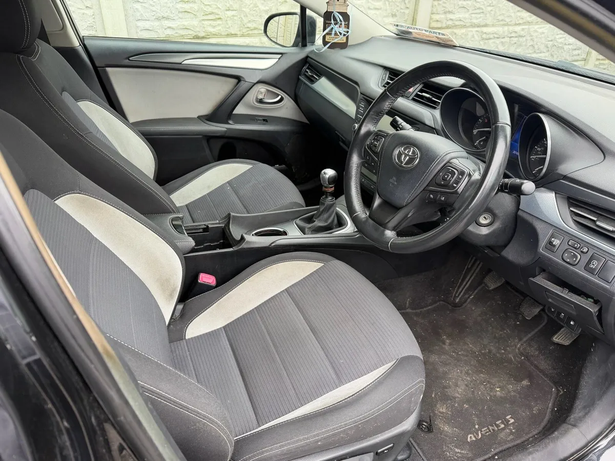 2016 TOYOTA AVENSIS READ ADD !! - Image 4
