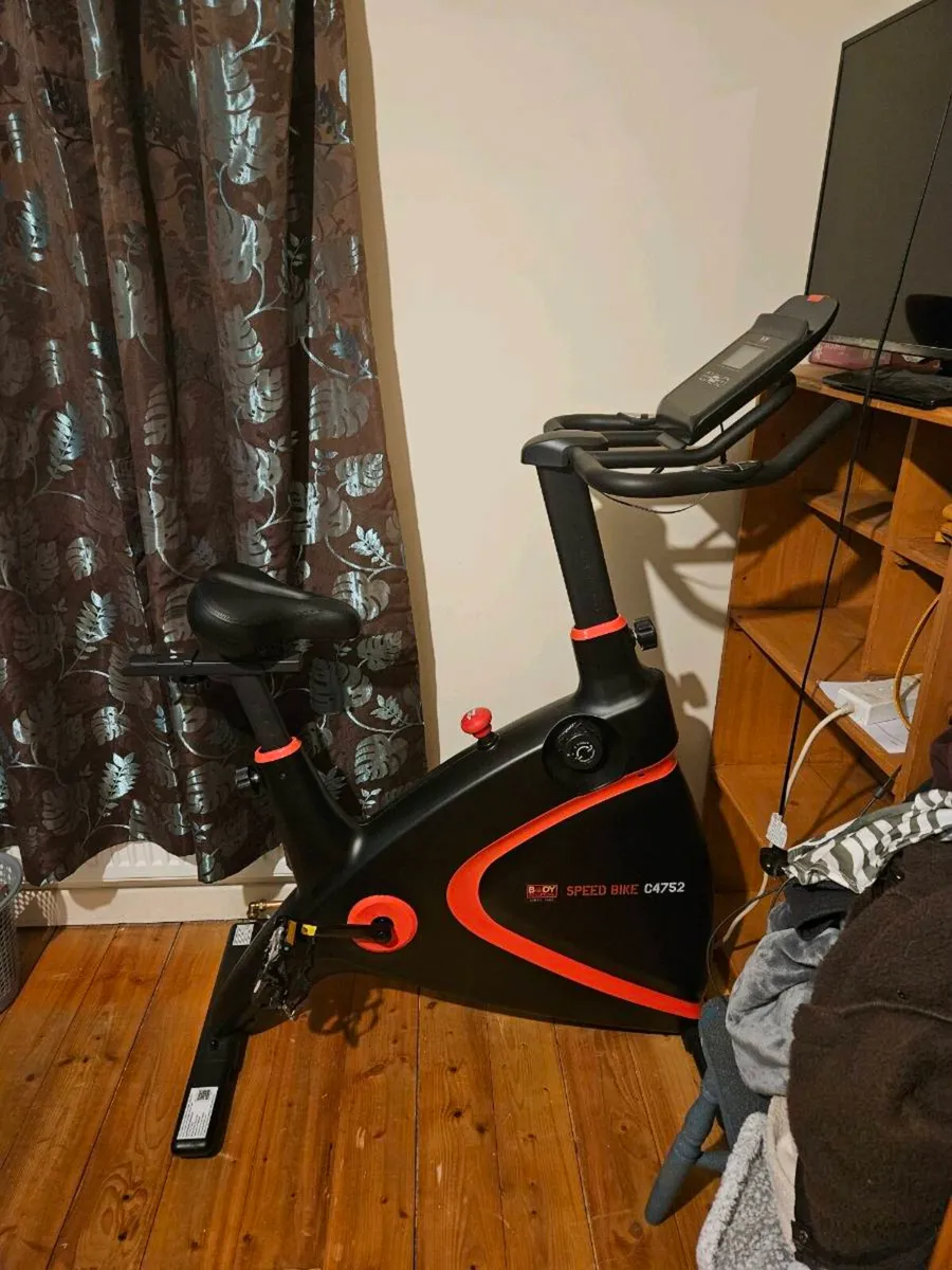 Body Sculpture Magnetic Pro Racing Bike w/iconsole - Image 1