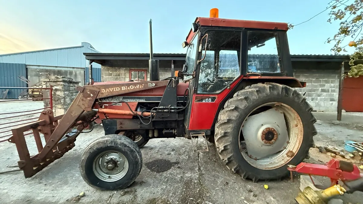 Case international 268 - Image 2