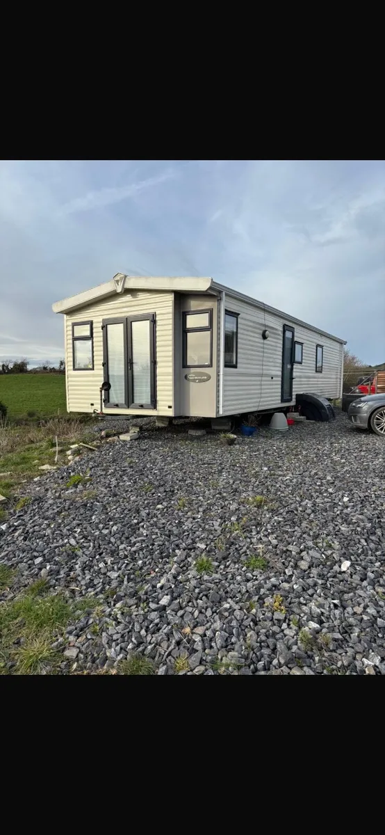 Mobile home - Image 1