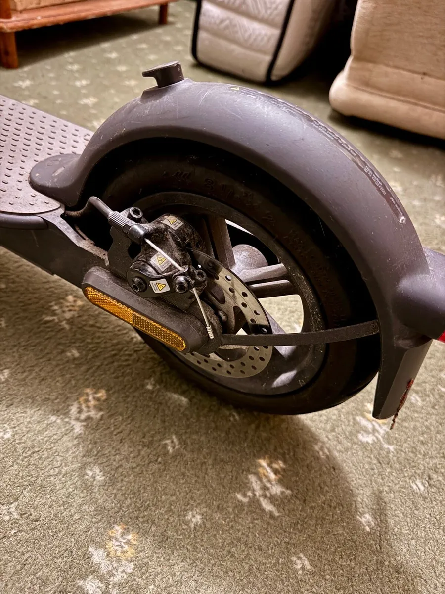 MI Scooter 1S - Image 2