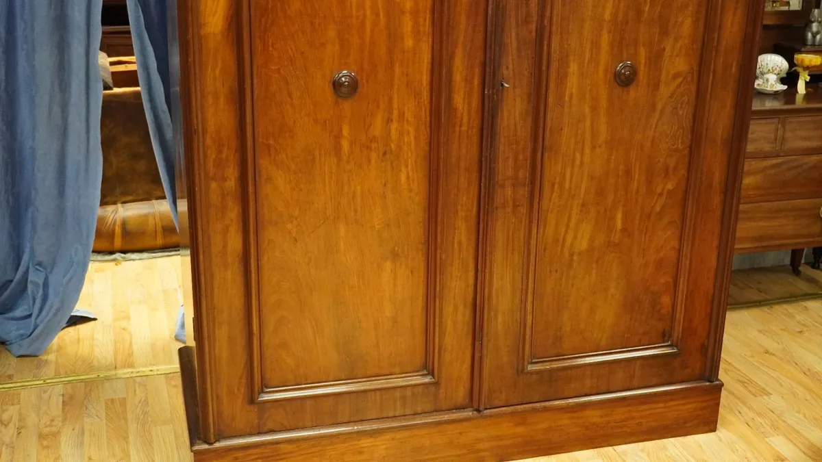 Victorian Mahogany Wardrobe c.1890 - Image 3