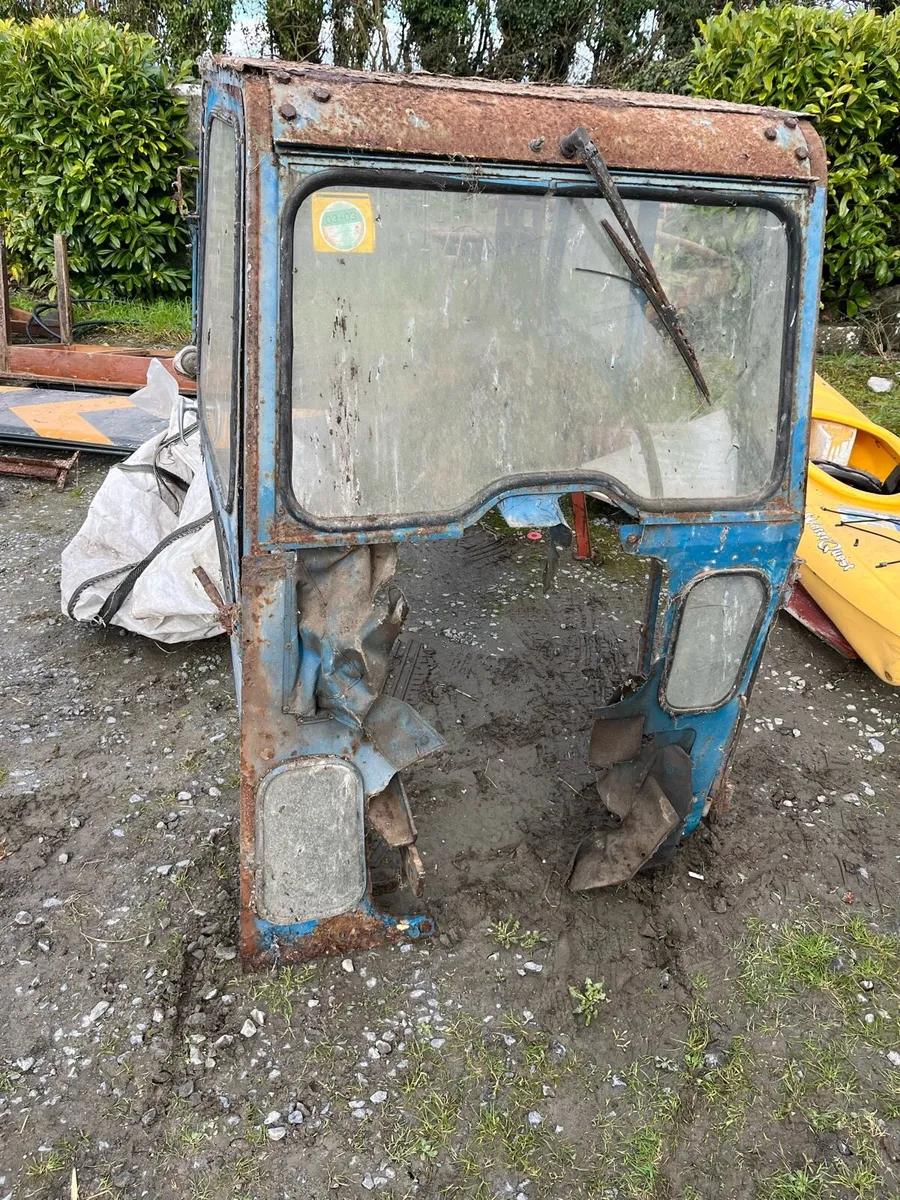 Ford 3000 cab - Image 4