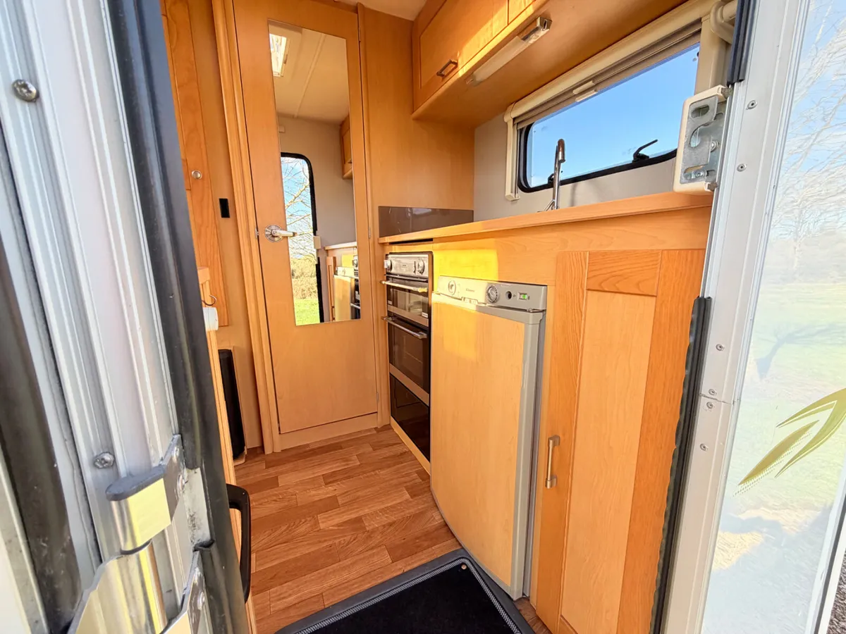 2010 ELDDIS PRESTIGE 115 R.H.D LOW PROFILE - Image 4