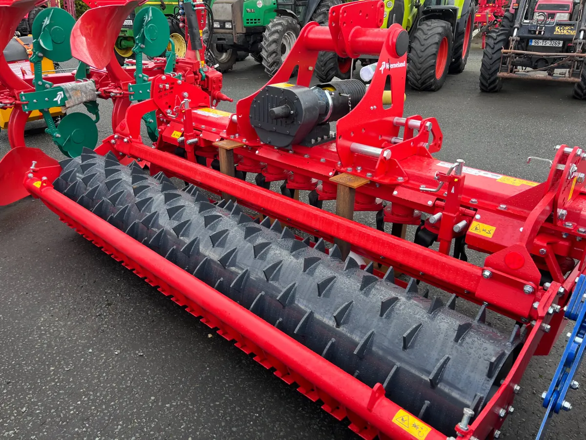 Kverneland 3mtr Power Harrow - Image 2