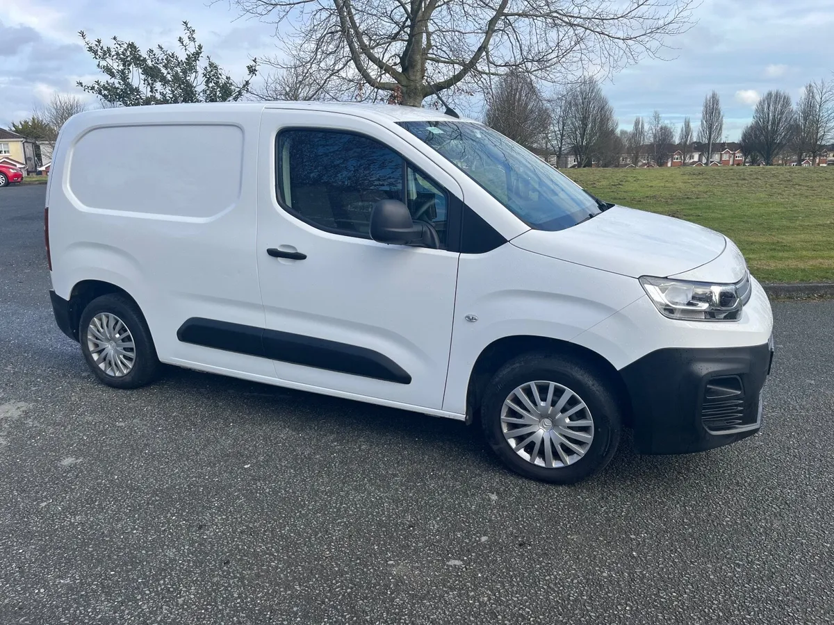 Citroen Berlingo 2022 - Image 1