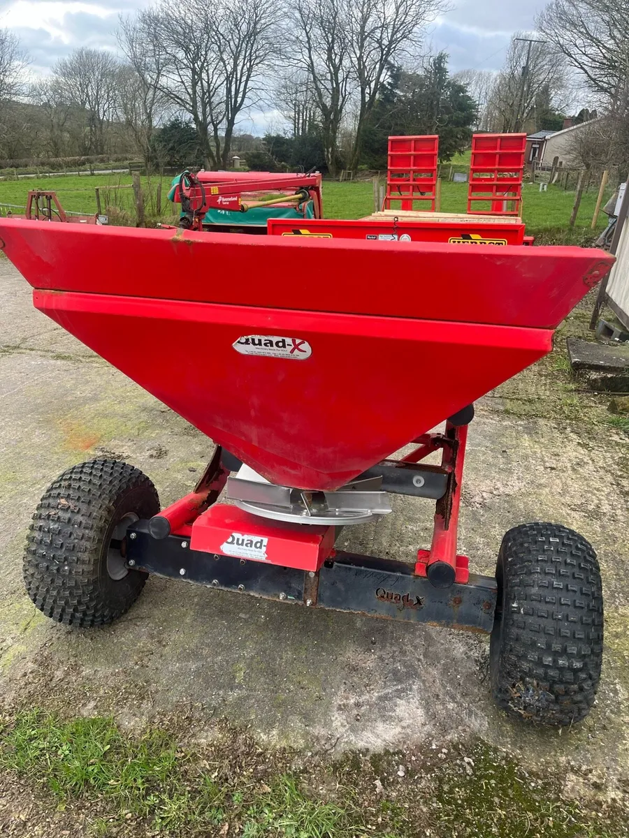 Quadx fertiliser sower - Image 3
