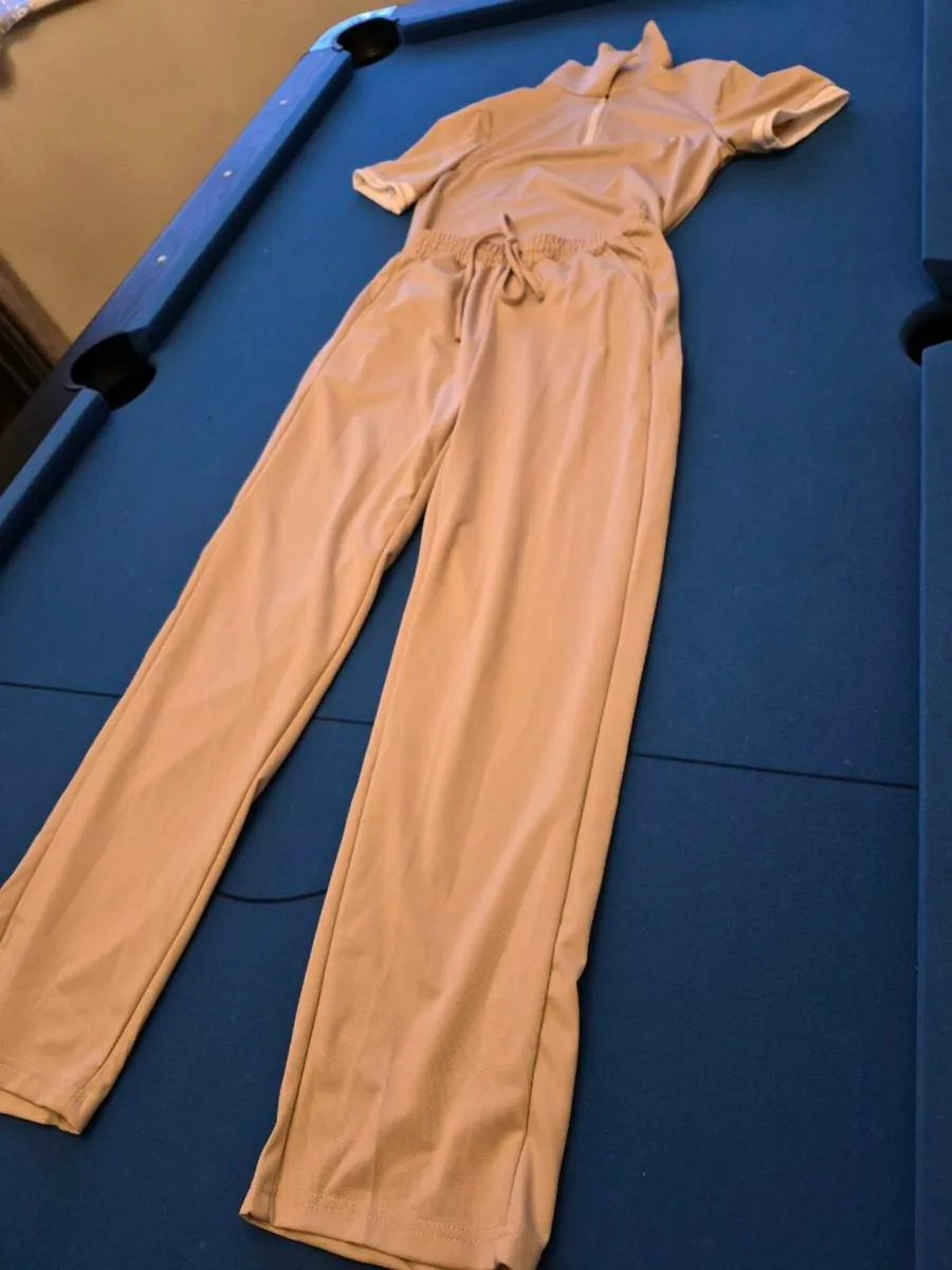 Women's dres - Image 2