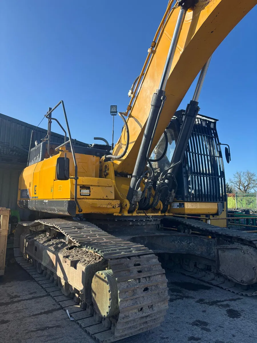 2021 LiuGong 939 Excavator - Image 4