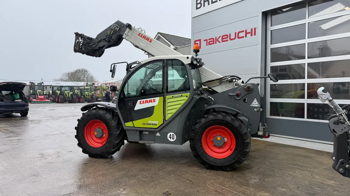 Claas Scorpion 7035VP Telehandler - Image 2