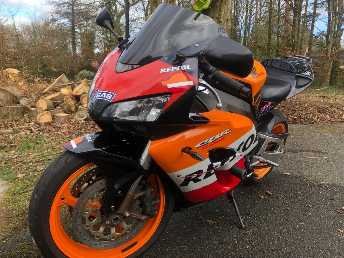 Honda CBR 1000 Repsol - Image 2