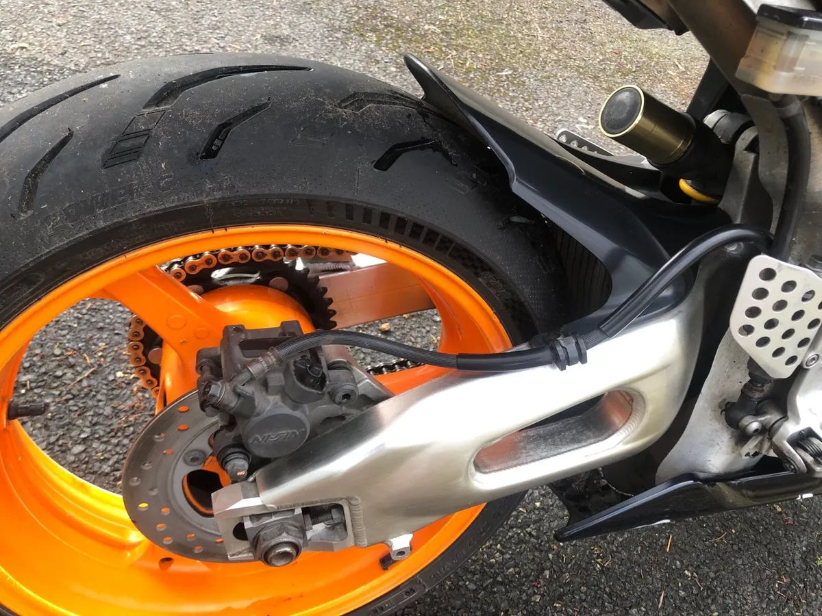 Honda CBR 1000 Repsol - Image 3