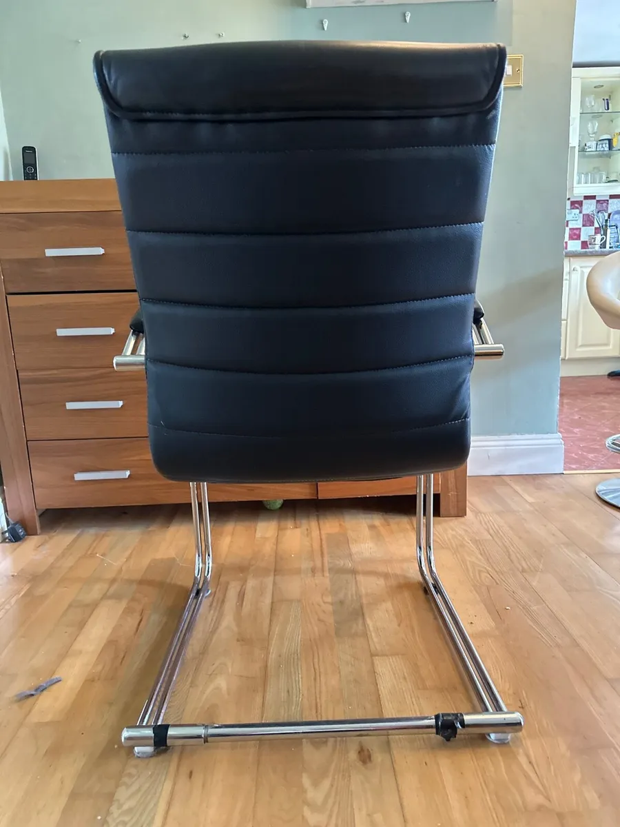 Office chair leather and chrome - Image 3