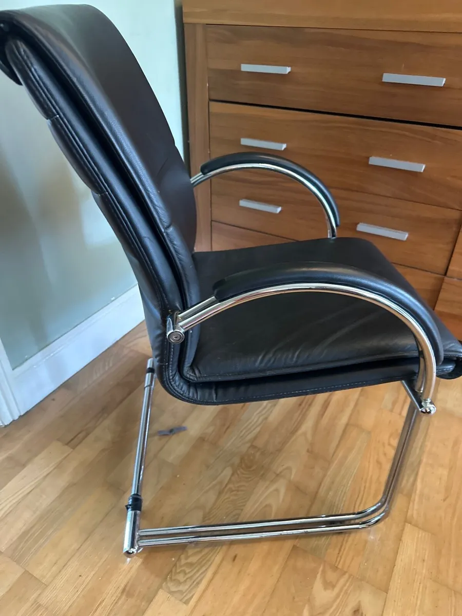 Office chair leather and chrome - Image 4