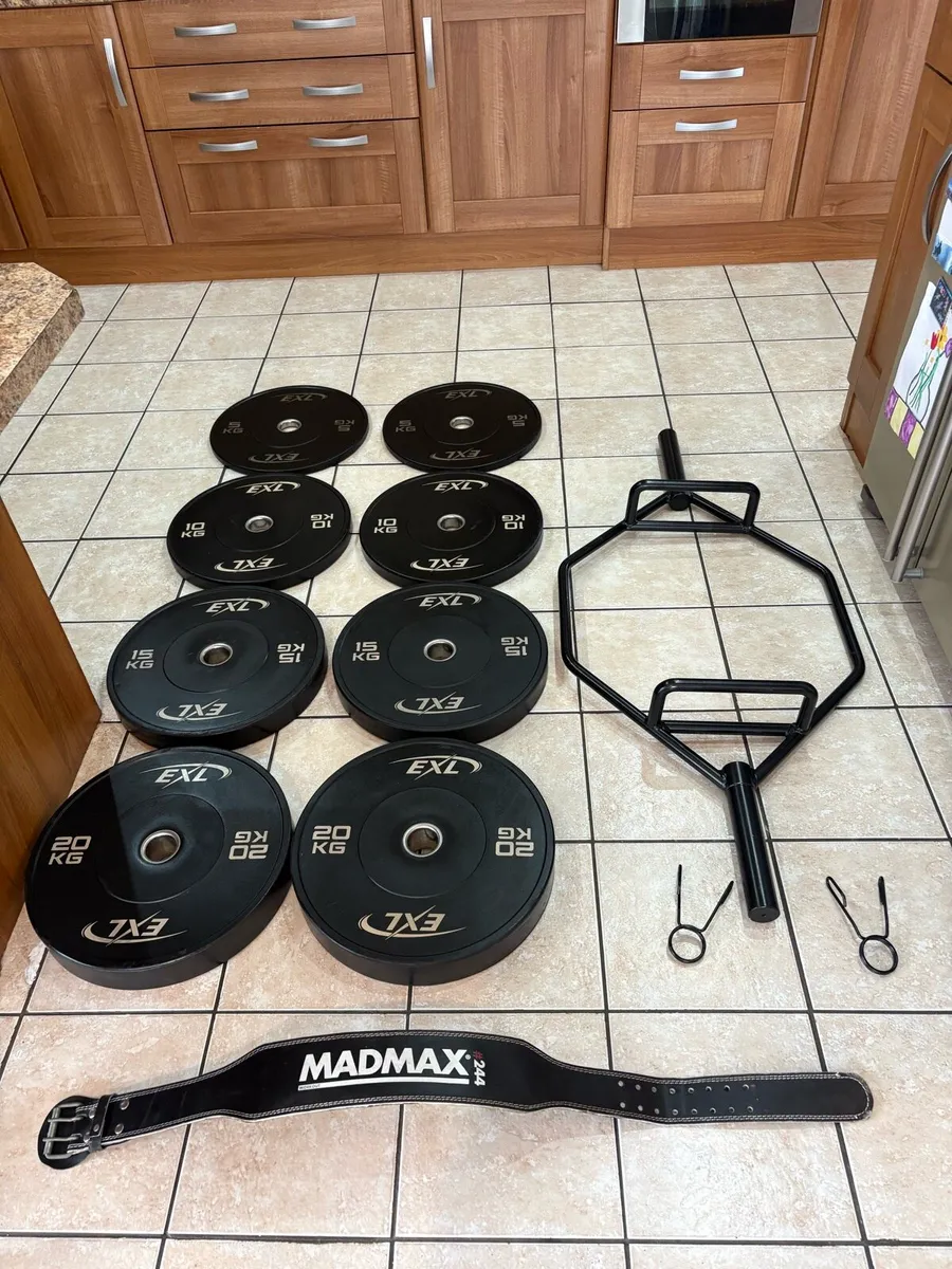 22KG HEX SHRUG BAR + 100KG EXL OLYMPIC BUMPER - Image 1