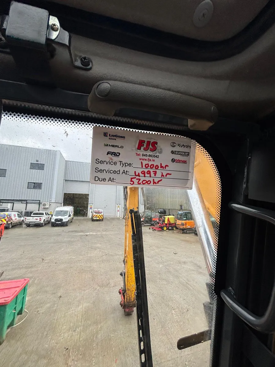 LiuGong 915E Excavator - Image 4