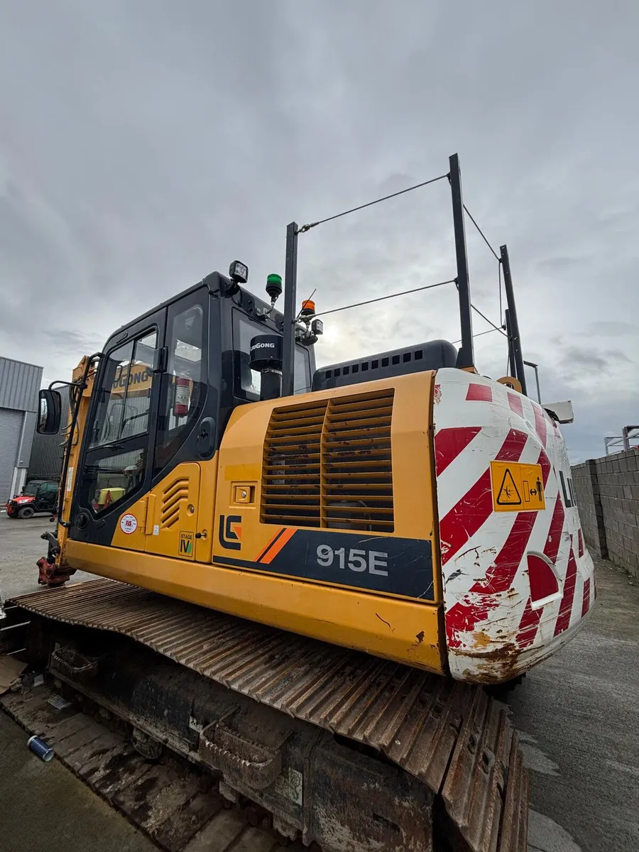 LiuGong 915E Excavator - Image 3